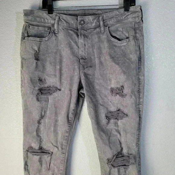 Distressed American Eagle Men’s Move Free Slim Jeans Airflex+ Size 34x32 Gray - Picture 2 of 11